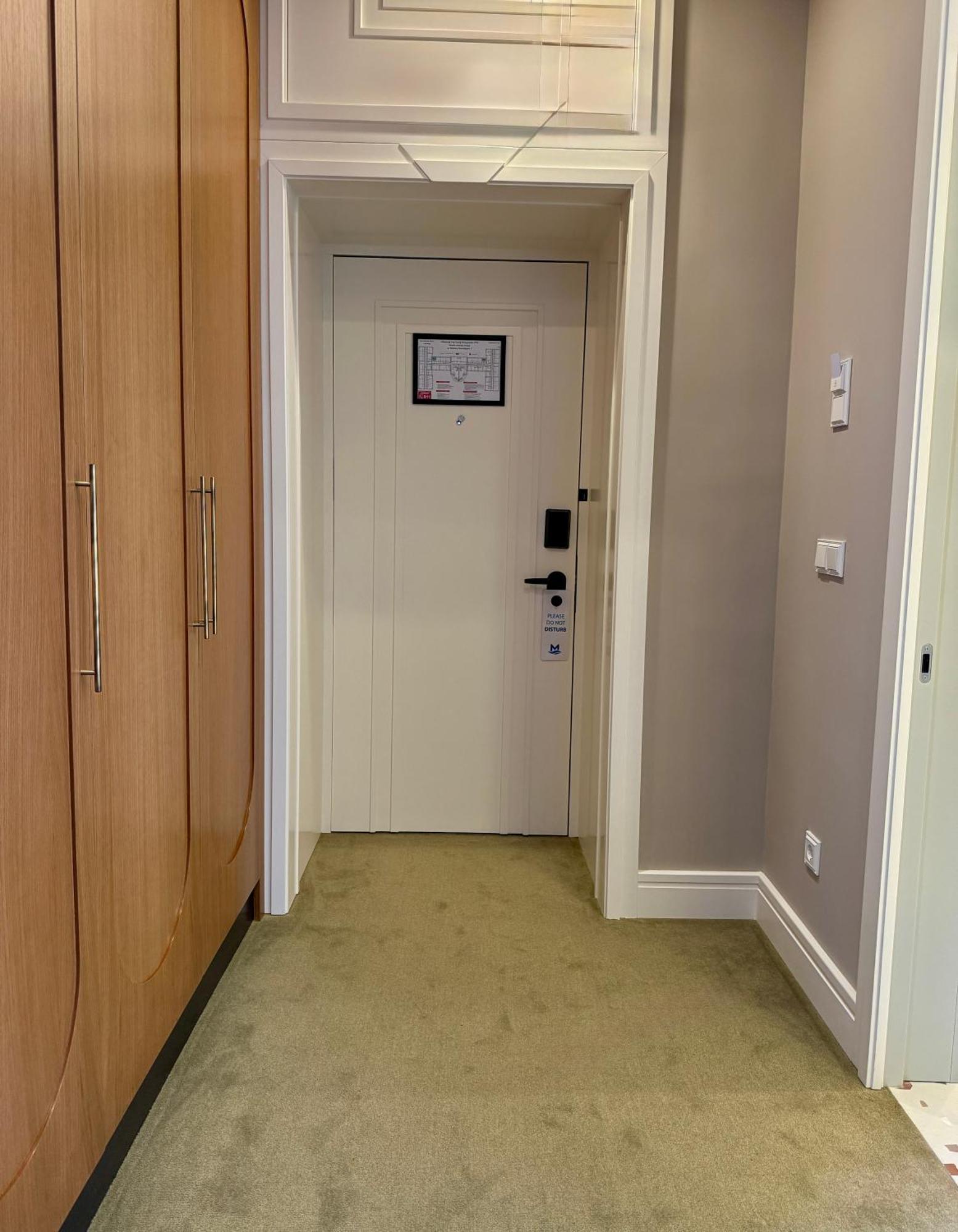 Armenia Hotel Джермук Екстериор снимка