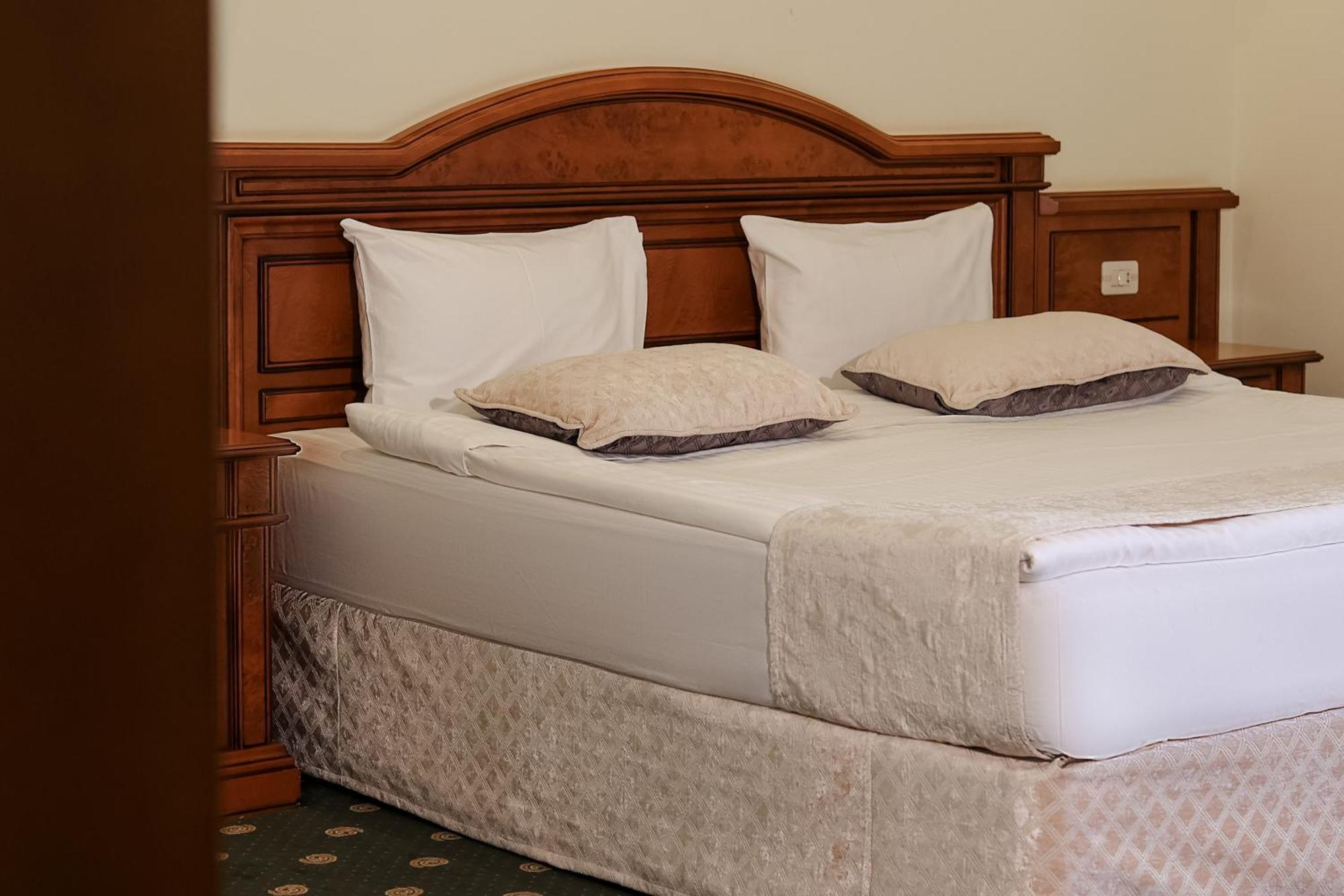 Armenia Hotel Джермук Екстериор снимка